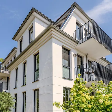 Strandhaus 15 *